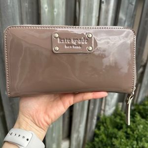 Kate Spade Glossy Beige Wallet